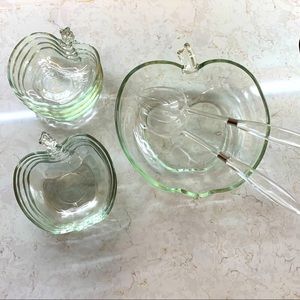 Hazel Atlas Apple Orchard Salad Bowl Set / This price is firm!